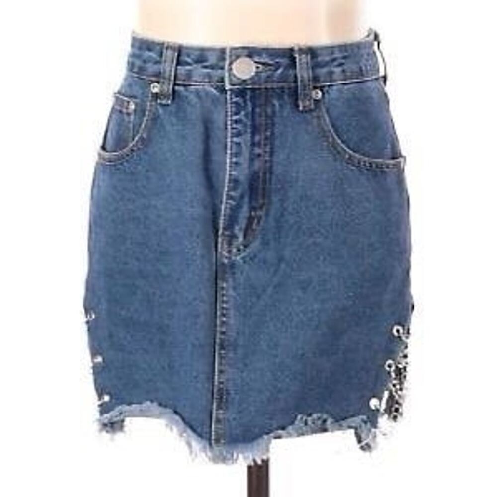 PRETTY LITTLE THING CHAIN LINKED DENIM SKIRT Size 2